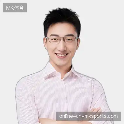 段彤英
